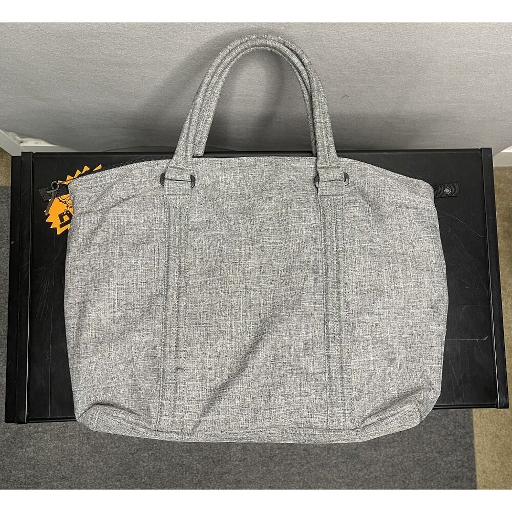 Herschel Sprout Strand Shoulder Diaper Bag Raven Crosshatch With Red Striped Lin - Picture 3 of 9